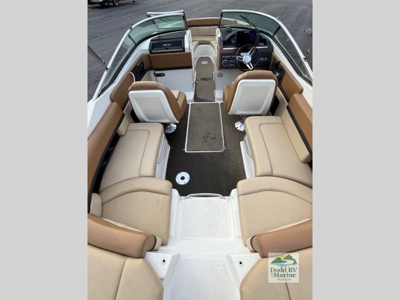 Pre-Owned 2016 Sea Ray 250 - photo - 12