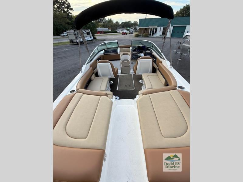 Pre-Owned 2016 Sea Ray 250 - photo - 11