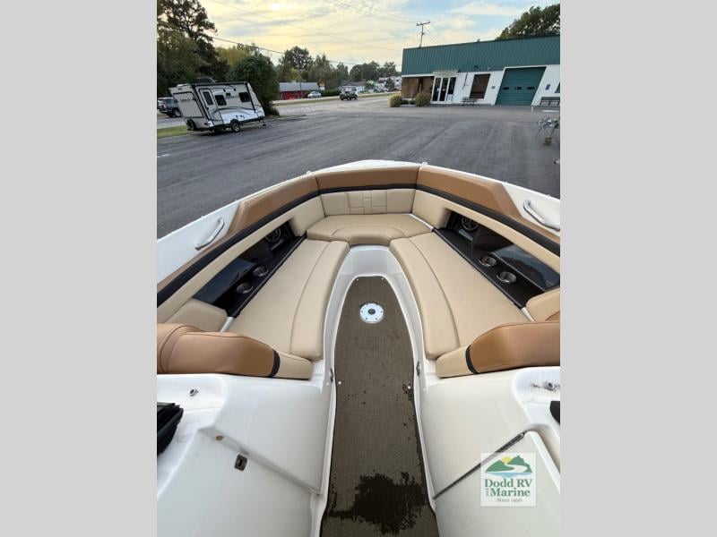 Pre-Owned 2016 Sea Ray 250 - photo - 15