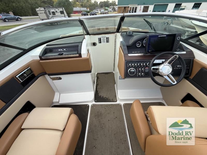 Pre-Owned 2016 Sea Ray 250 - photo - 19