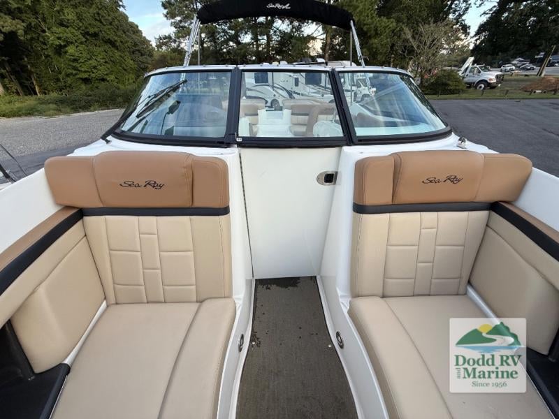Pre-Owned 2016 Sea Ray 250 - photo - 25