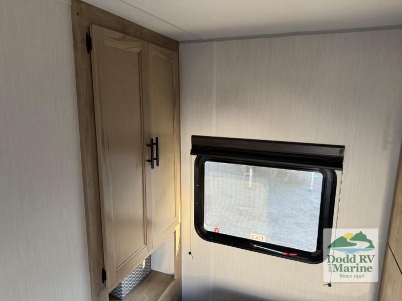 New 2026 Forest River RV 27LH - photo - 17