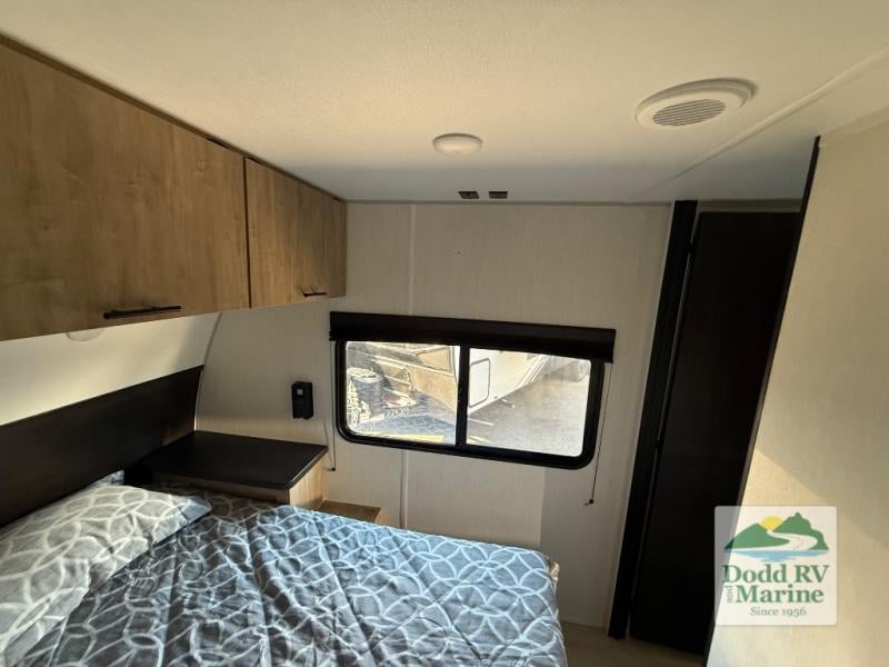 New 2026 Forest River RV 27LH - photo - 15