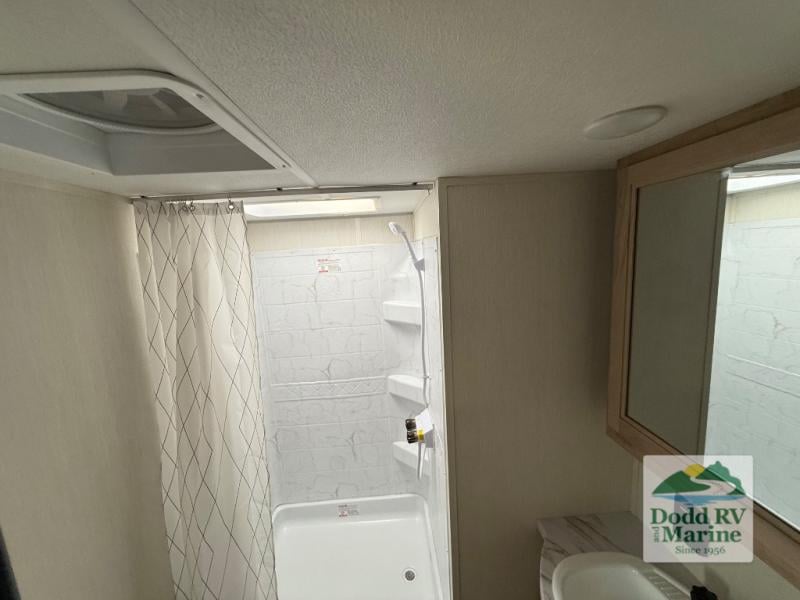 New 2026 Forest River RV 27LH - photo - 19