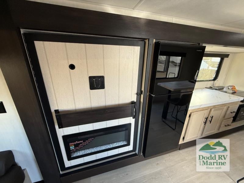 New 2026 Forest River RV 27LH - photo - 10