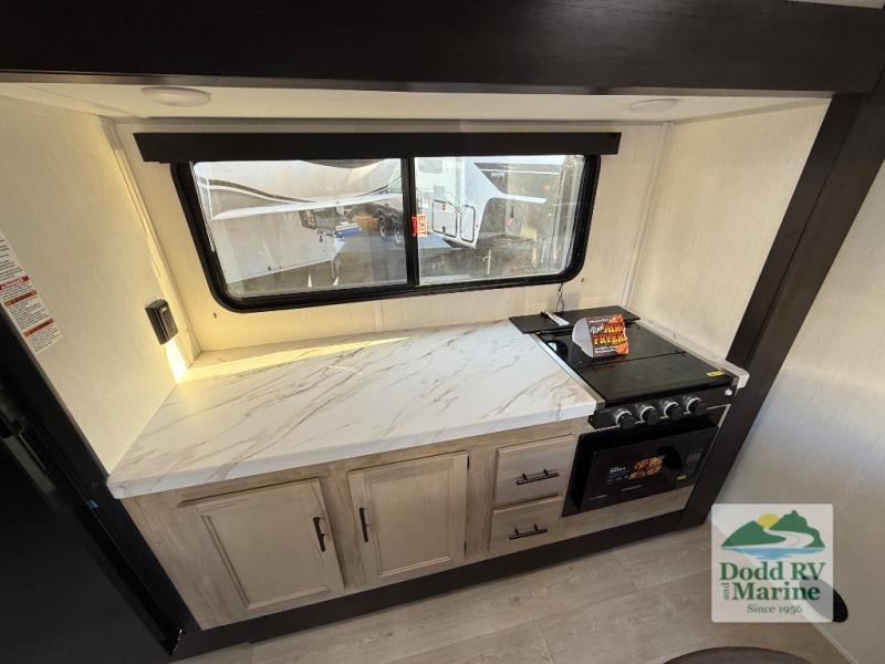 New 2026 Forest River RV 27LH - photo - 9