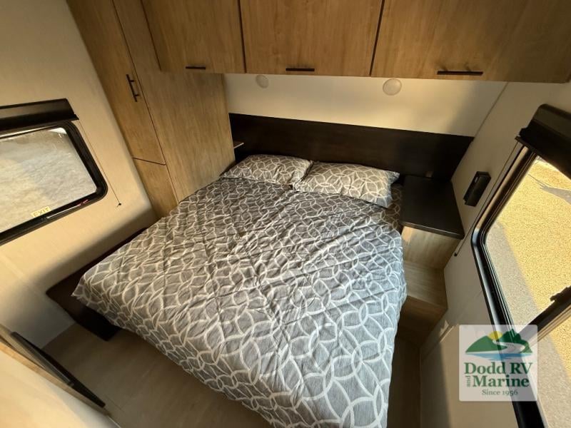 New 2026 Forest River RV 27LH - photo - 13