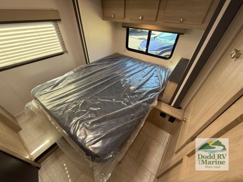 New 2026 Coachmen RV 210RSS Chevy 3500 - photo - 23