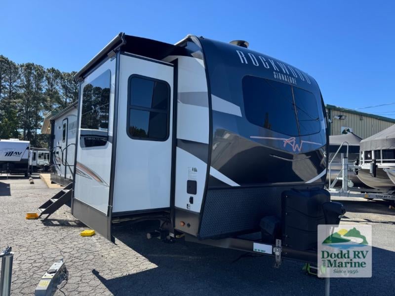 Pre-Owned 2022 Forest River RV 8324SB - photo - 0