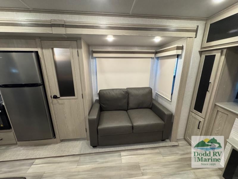 Pre-Owned 2022 Forest River RV 8324SB - photo - 15