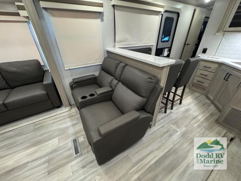 Pre-Owned 2022 Forest River RV 8324SB - photo - 12