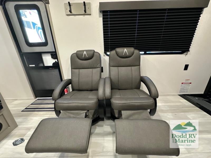 New 2026 Grand Design 17MAV - photo - 17