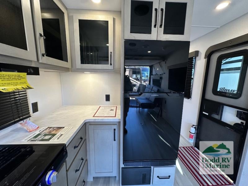 New 2026 Grand Design 27MAV - photo - 15
