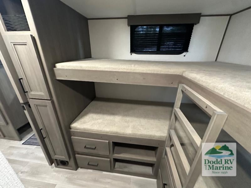 New 2026 Grand Design 305BHT - photo - 40