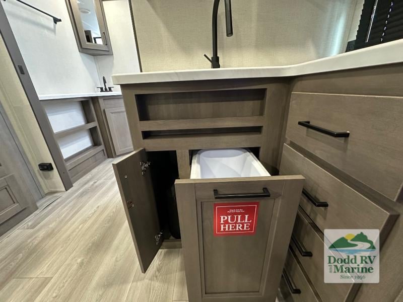 New 2026 Grand Design 305BHT - photo - 10