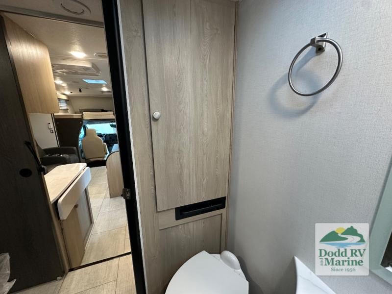 New 2026 Coachmen RV 260DS Ford 450 - photo - 37