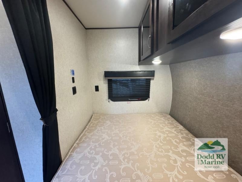 Pre-Owned 2020 Jayco 209 - photo - 9