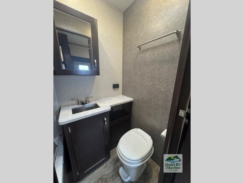 Pre-Owned 2020 Jayco 209 - photo - 13