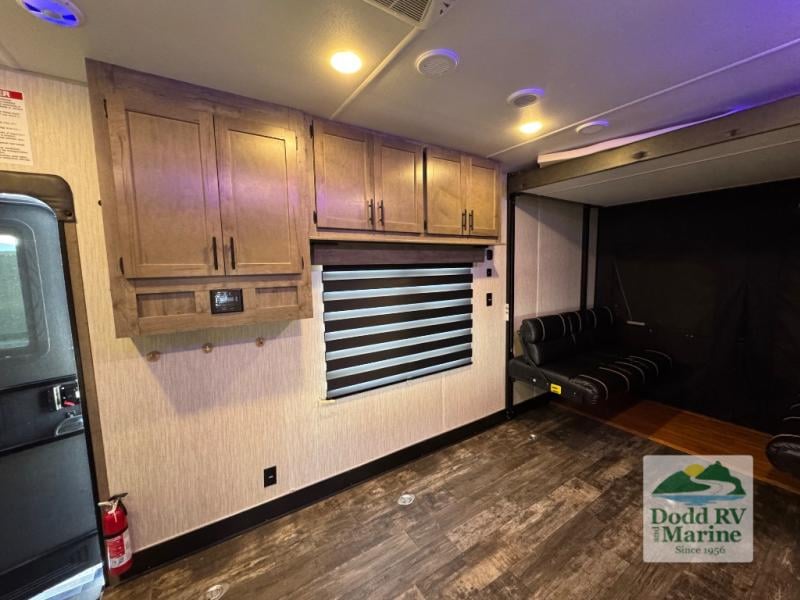 Pre-Owned 2021 Forest River RV 23PACK15 - photo - 8