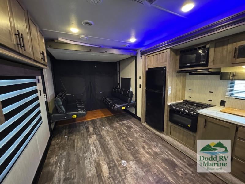 Pre-Owned 2021 Forest River RV 23PACK15 - photo - 6