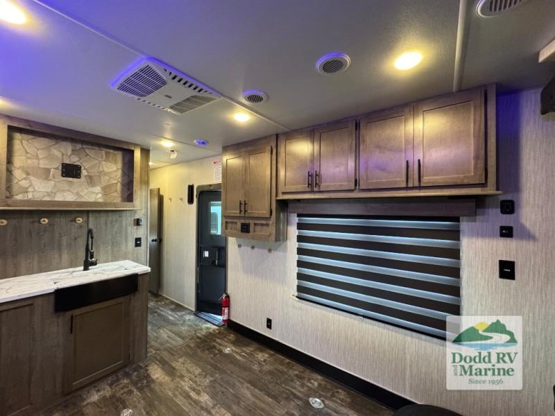 Pre-Owned 2021 Forest River RV 23PACK15 - photo - 13