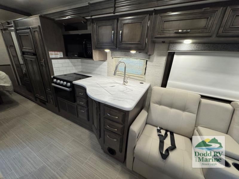 Pre-Owned 2023 Entegra Coach 29S - photo - 18