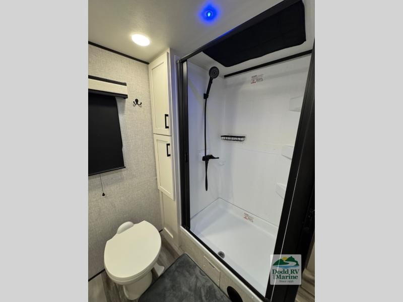 Pre-Owned 2025 Jayco 25RB - photo - 11