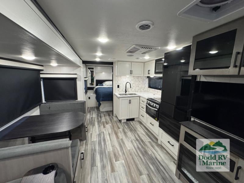 Pre-Owned 2025 Jayco 25RB - photo - 7