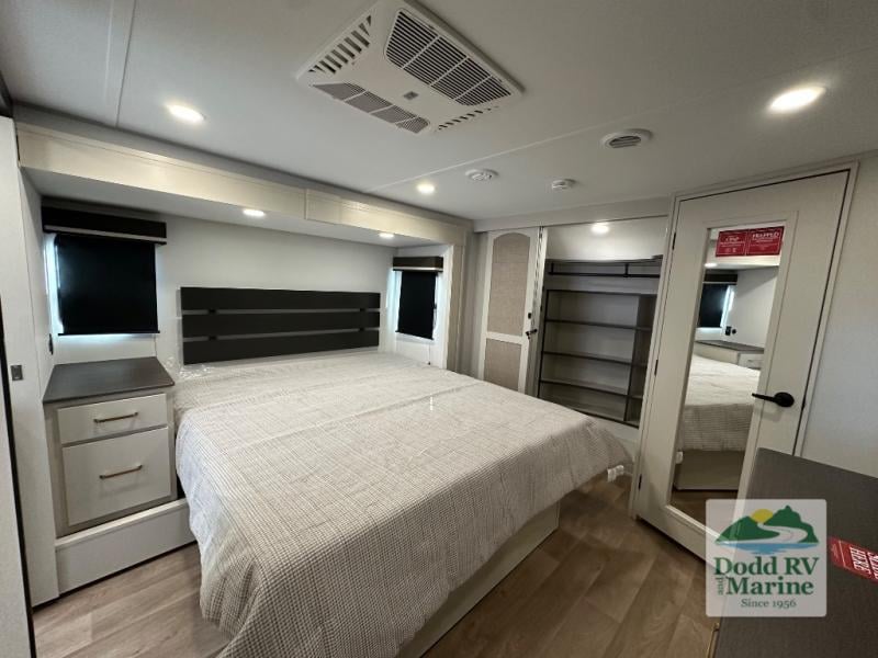 New 2026 Grand Design 3203GK - photo - 29