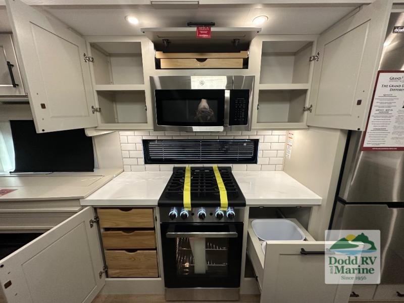 New 2026 Grand Design 370DV - photo - 8
