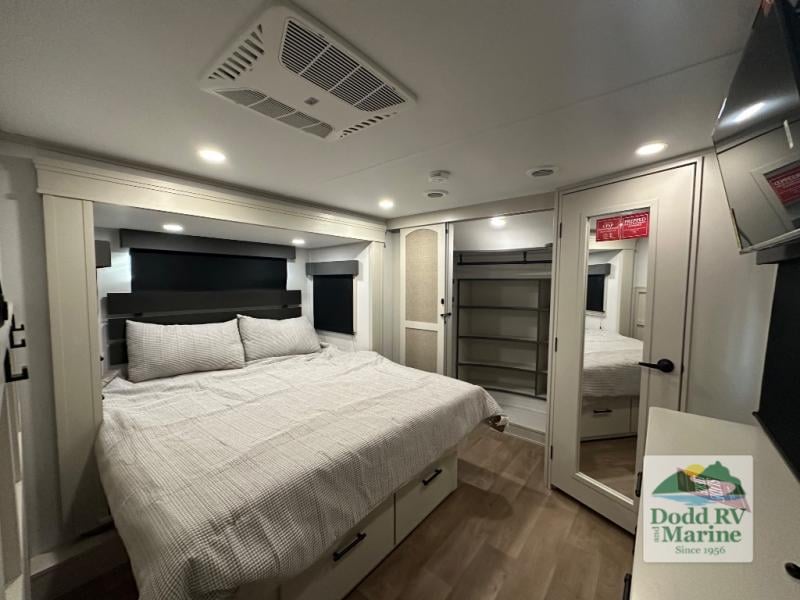 New 2026 Grand Design 370DV - photo - 34