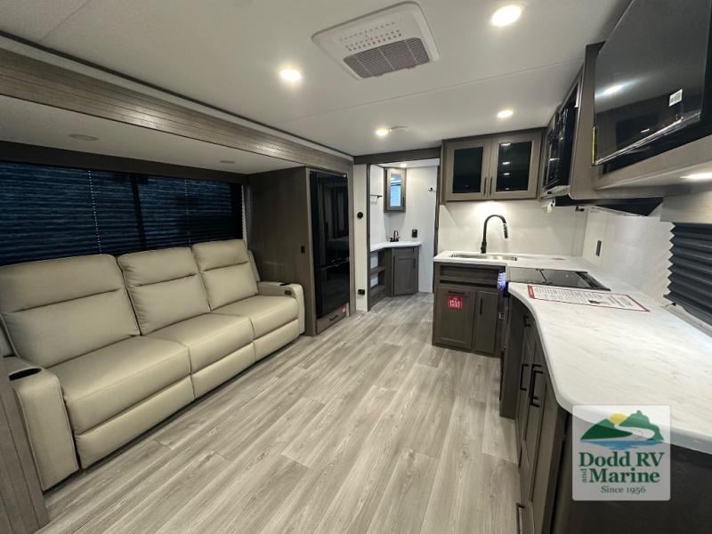 New 2026 Grand Design 245RLT - photo - 5