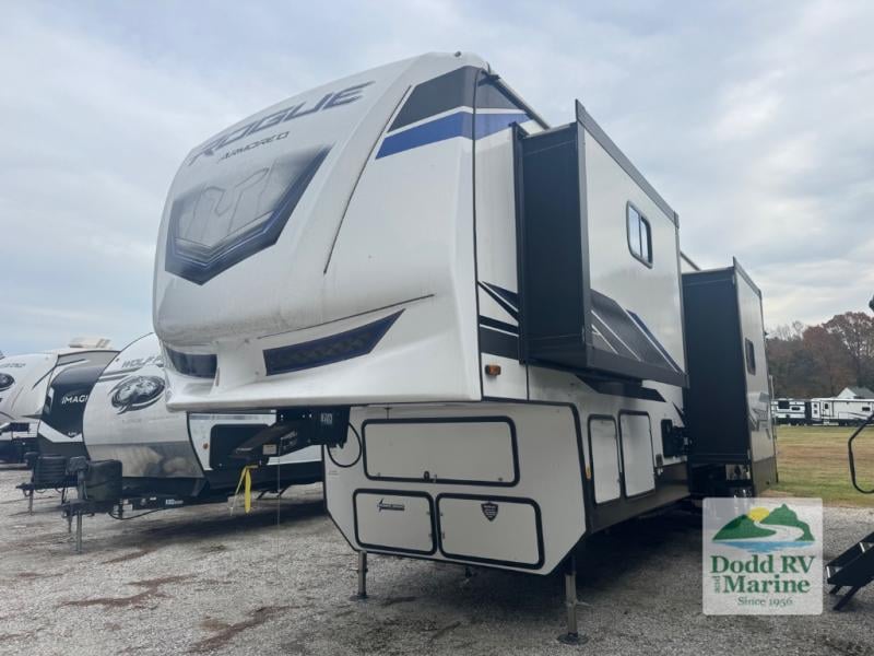 Pre-Owned 2024 Forest River RV VGF383G2 - photo - 1