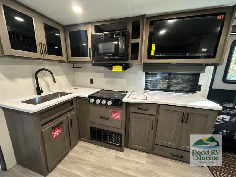 New 2026 Grand Design 245RLT - photo - 7
