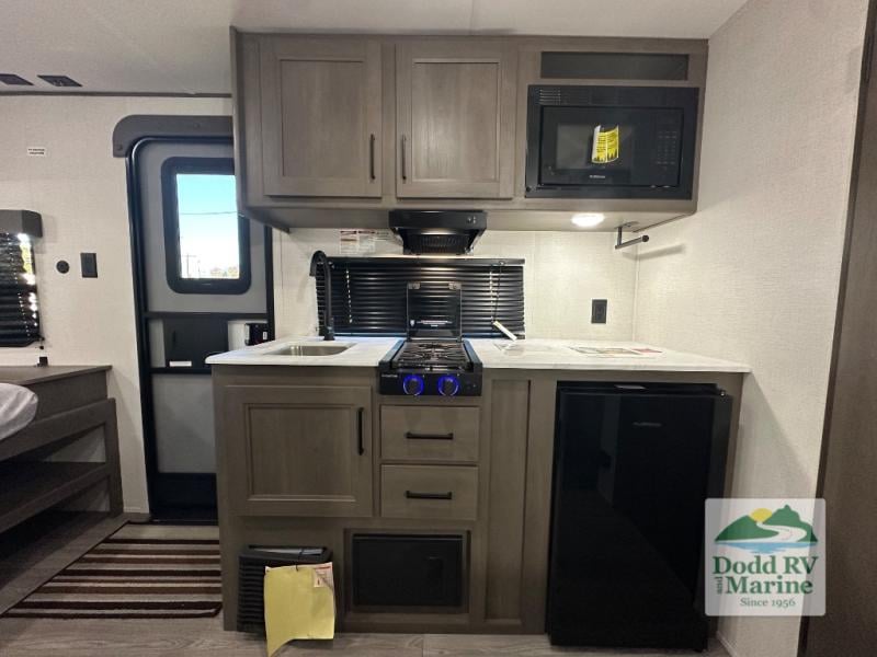 New 2026 Grand Design 151BH - photo - 6