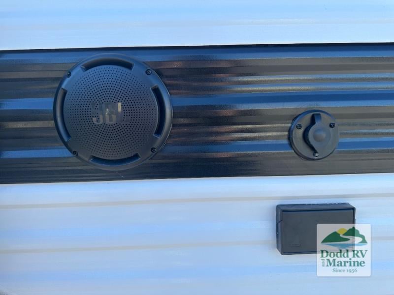 New 2026 Grand Design 151BH - photo - 35