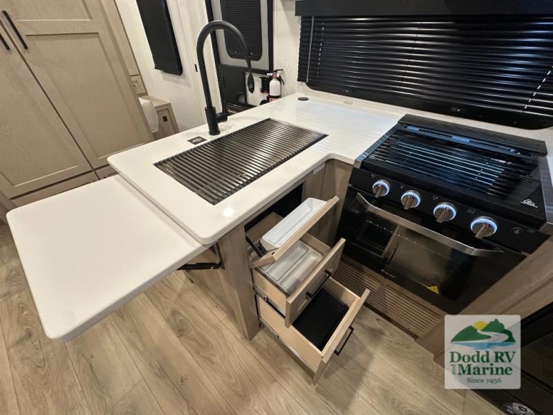 New 2026 Forest River RV 2520BH - photo - 9