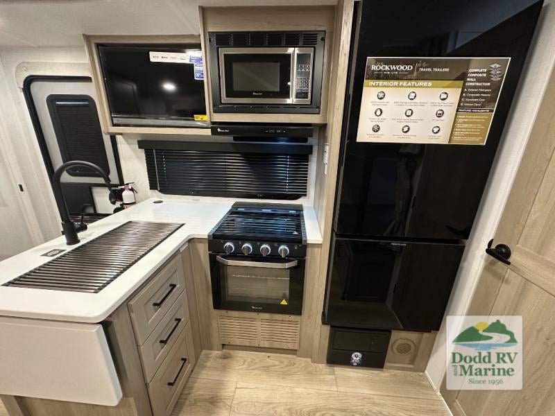 New 2026 Forest River RV 2520BH - photo - 8