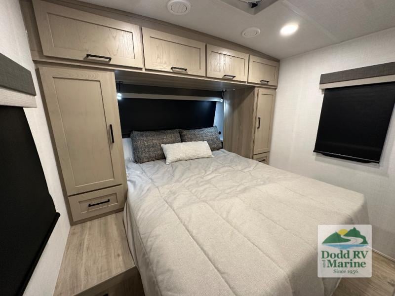 New 2026 Forest River RV 2520BH - photo - 24