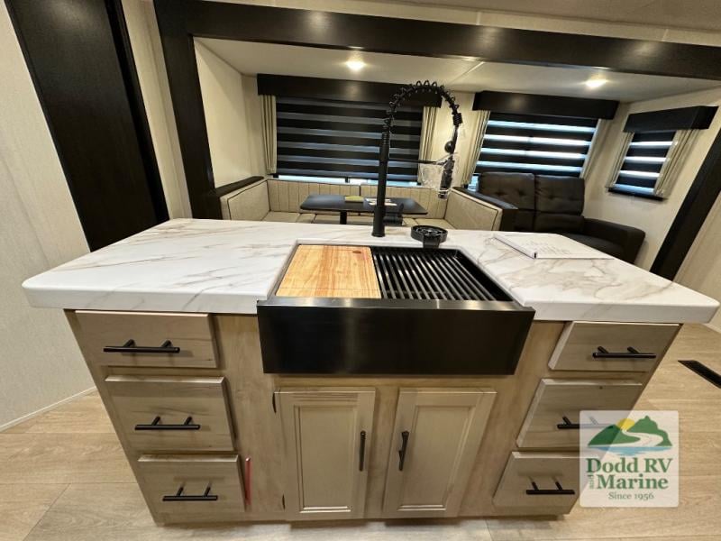 New 2026 Forest River RV 304SR - photo - 14