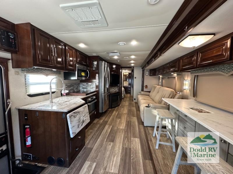 Pre-Owned 2019 Forest River RV 369DS - photo - 4