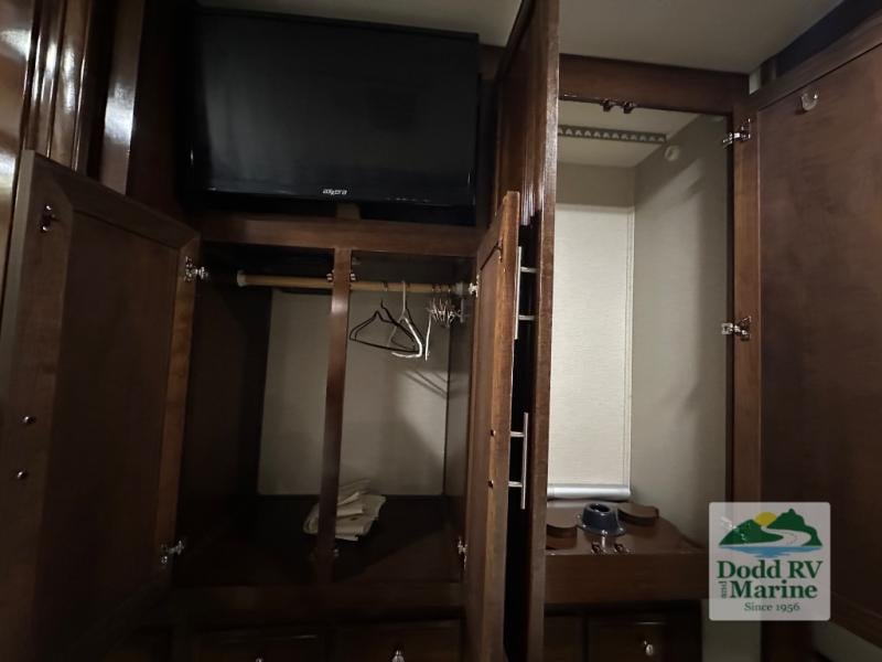 Pre-Owned 2019 Forest River RV 369DS - photo - 36