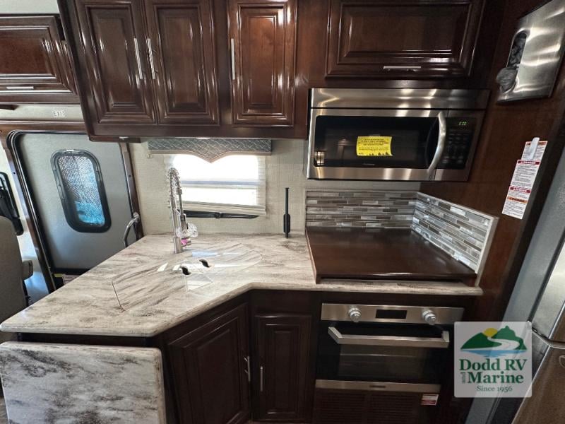 Pre-Owned 2019 Forest River RV 369DS - photo - 9