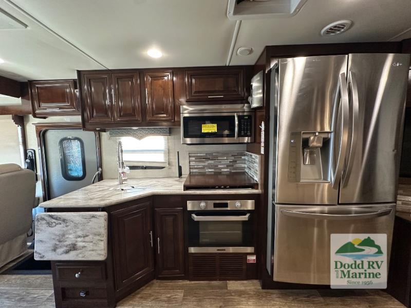 Pre-Owned 2019 Forest River RV 369DS - photo - 7