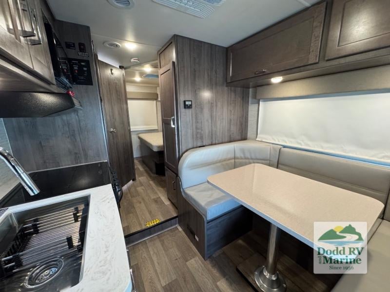 Pre-Owned 2025 Winnebago 22M - photo - 9