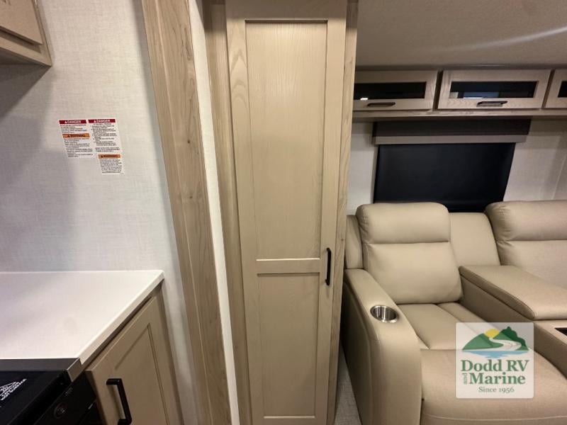 New 2026 Forest River RV 2515S - photo - 17