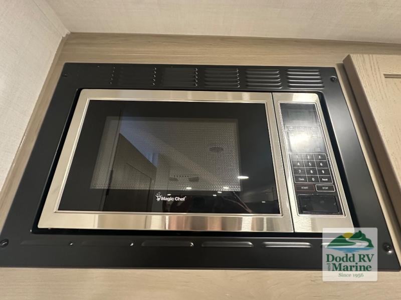 New 2026 Forest River RV 2522FB - photo - 11