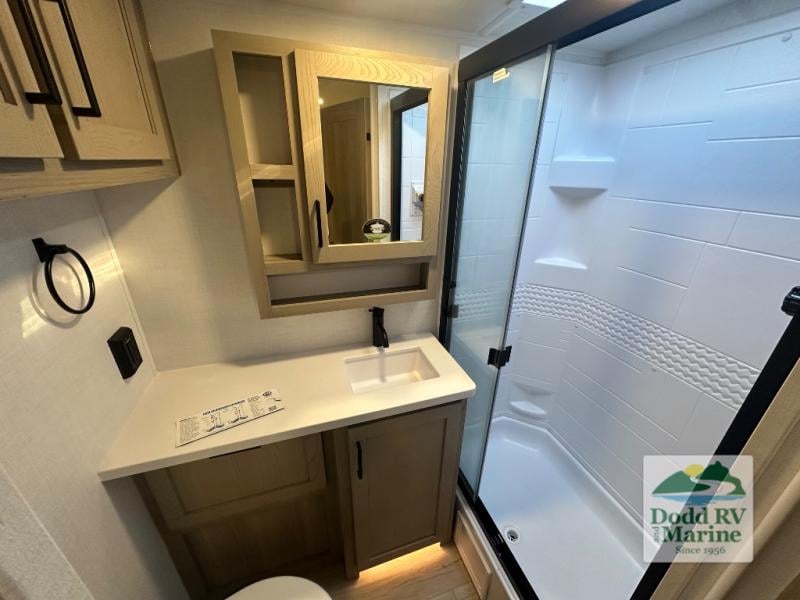 New 2026 Forest River RV 2522FB - photo - 33