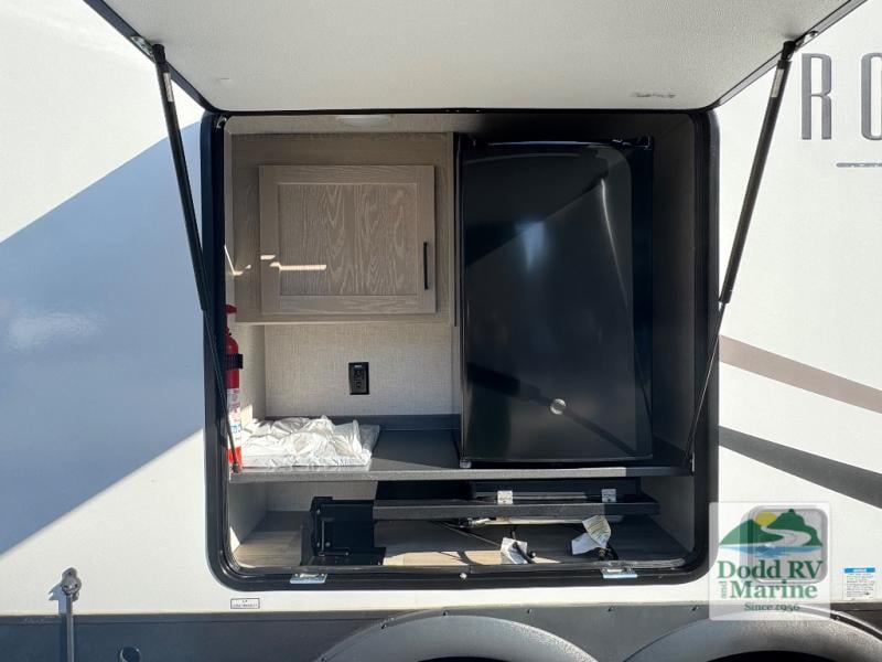 Pre-Owned 2023 Forest River RV 2614BS - photo - 5