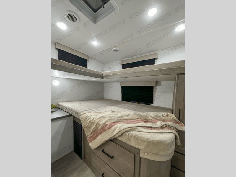 New 2026 Grand Design 295QBT - photo - 34